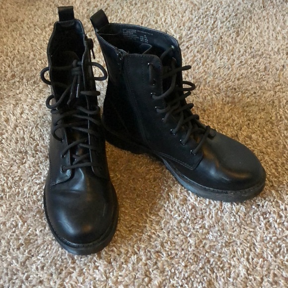 Combat boots - Picture 1 of 4